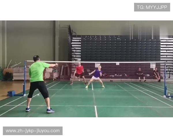 羽毛球混双图片